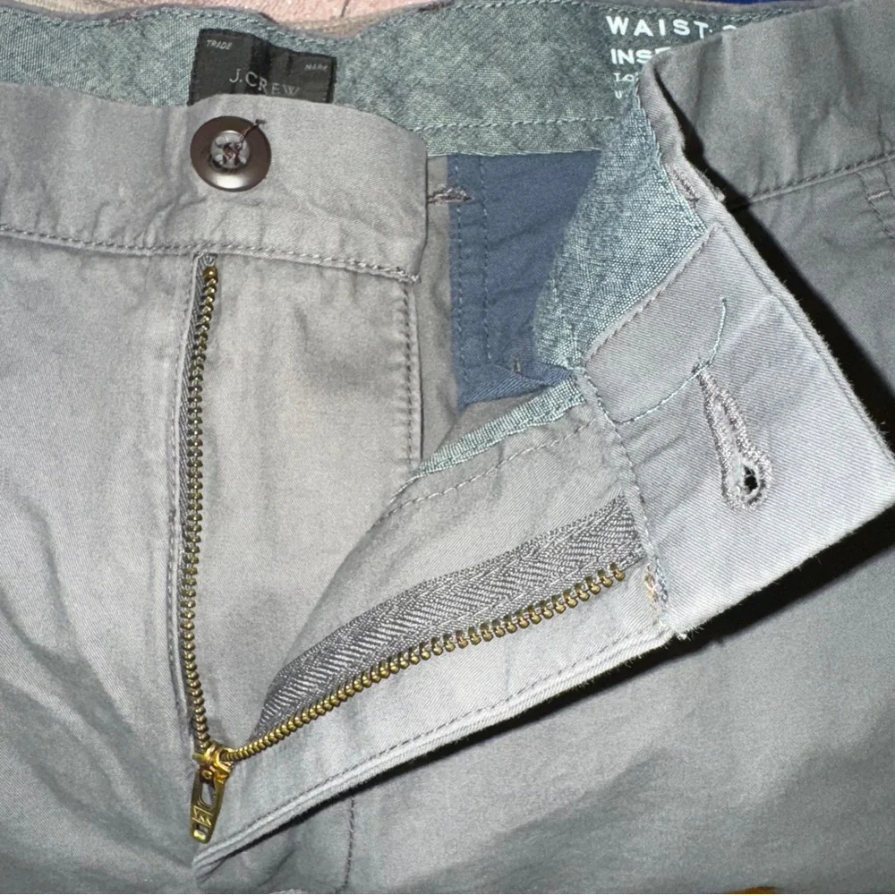 J Crew‎ Gray Reimagined Cotton Stretch Chino Shorts Size 31